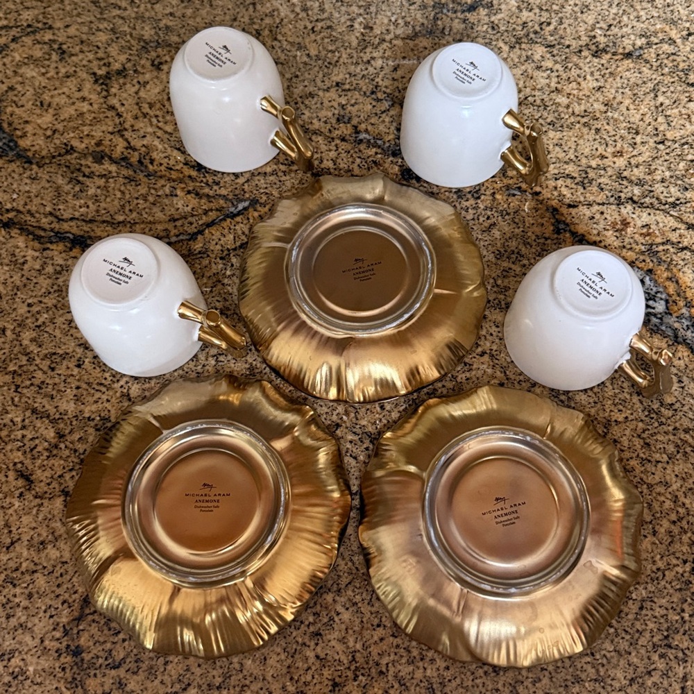 Michael Aram Anemone White & Gold 7 pc Teacup set and Elegant Pearl Handbag - Picture 8 of 8
